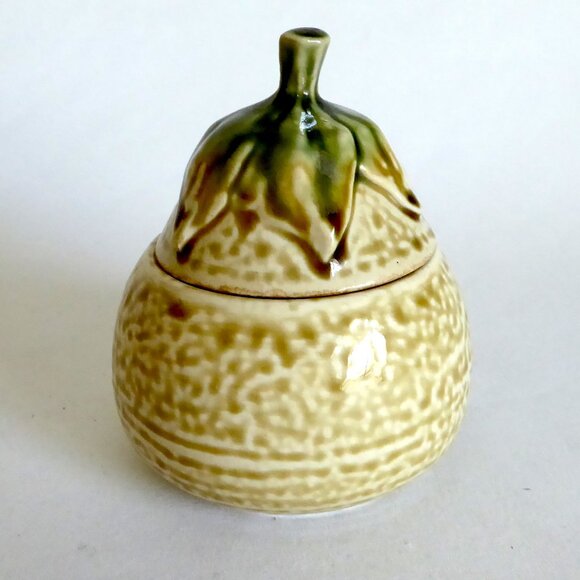 VINTAGE JAPAN JAPANESE CERAMIC LIDDED PEAR FRUIT SHAPED CONTAINER - Picture 5 of 10